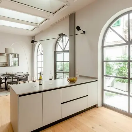 Ex Artist Loft Near Piazzale Michelangelo Apartment *
